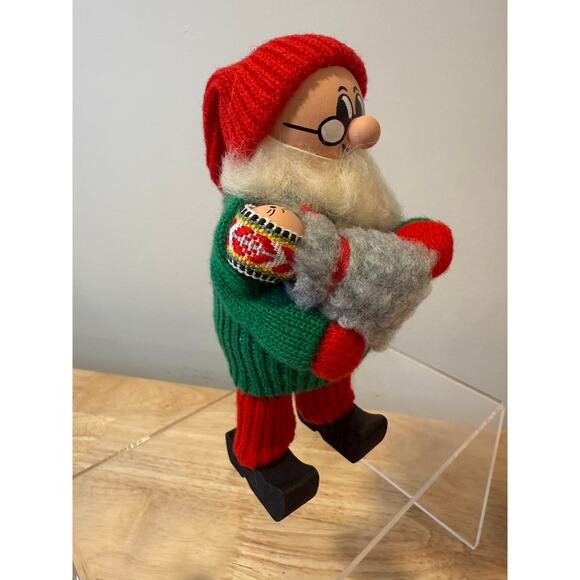 Ljungstroms Of Sweden Tomte Wooden Figure Santa Holding Baby Vintage JL - Picture 8 of 10